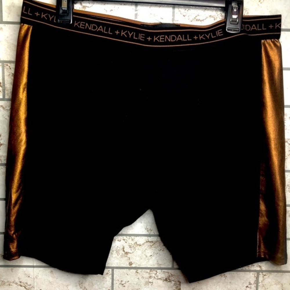 Kendall Kylie Women Bike Short fitted Mid Rise Faux Leather‎ Black bronze XL